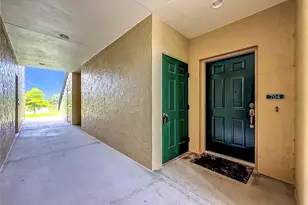 704 Eagle Pond Dr, Winter Haven, FL 33884 - Photo 3