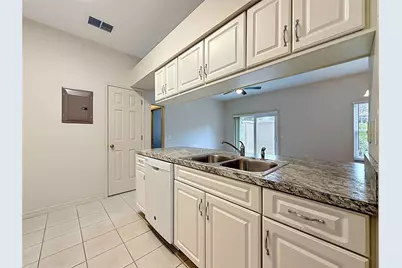 704 Eagle Pond Drive #704, Winter Haven, FL 33884 - Photo 9