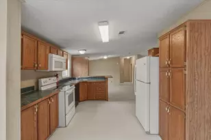 3876 Pioneer Trails Dr, Lakeland, FL 33810 - Photo 13