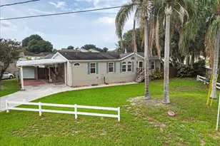 3876 Pioneer Trails Dr, Lakeland, FL 33810 - Photo 3