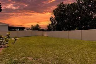 689 Crown Rose Dr, Eagle Lake, FL 33839 - Photo 3