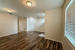 811 Krenson Woods Ln, Lakeland, FL 33813 - Photo 7
