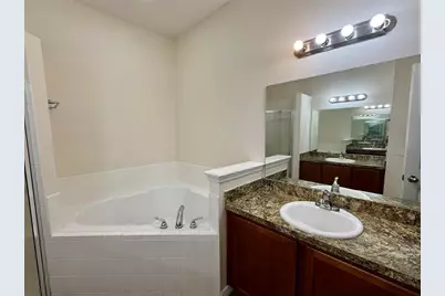 811 Krenson Woods Lane, Lakeland, FL 33813 - Photo 17