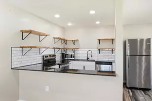 205 Andover Pl N, Sun City Center, FL 33573 - Photo 15