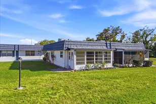 205 Andover Pl N, Sun City Center, FL 33573 - Photo 5