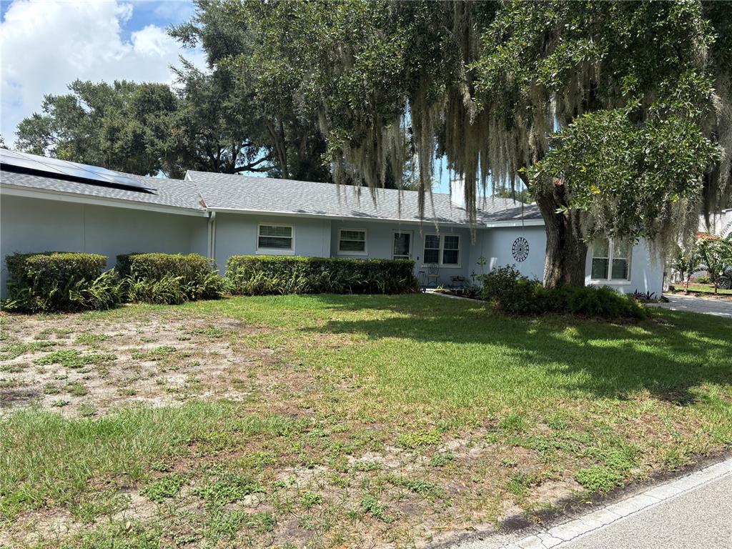 1901 N Lake Eloise Dr - 1901 N Lake Eloise Dr, Winter Haven, FL 33884 Luxury Property | Jose Angel Pina
