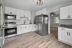 128 Center St, Winter Haven, FL 33880 - Photo 11