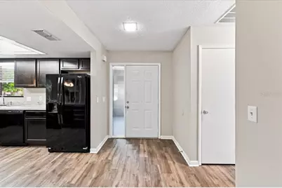478 Lake Carolyn Circle, Lakeland, FL 33813 - Photo 7