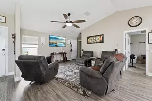 313 Summit Ave, Lake Wales, FL 33853 - Photo 3