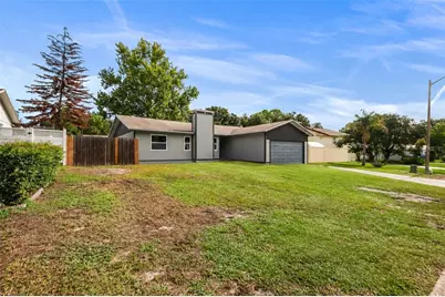440 Mondra Court, Lakeland, FL 33809 - Photo 3