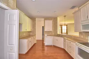1307 Innsbruck Ct, Winter Haven, FL 33884 - Photo 13