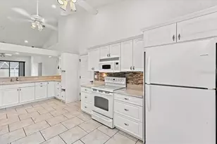 1505 Lake Thomas Loop, Winter Haven, FL 33880 - Photo 15
