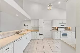1505 Lake Thomas Loop, Winter Haven, FL 33880 - Photo 11