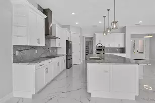 2302 Allen Dr, Plant City, FL 33563 - Photo 11