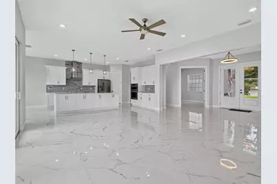 2302 Allen Drive, Plant City, FL 33563 - Photo 9