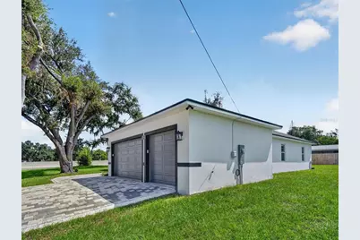2302 Allen Drive, Plant City, FL 33563 - Photo 5