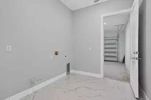 2302 Allen Dr, Plant City, FL 33563 - Photo 45