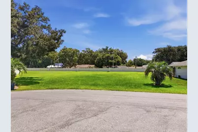235 Sparkling Court, Auburndale, FL 33823 - Photo 13