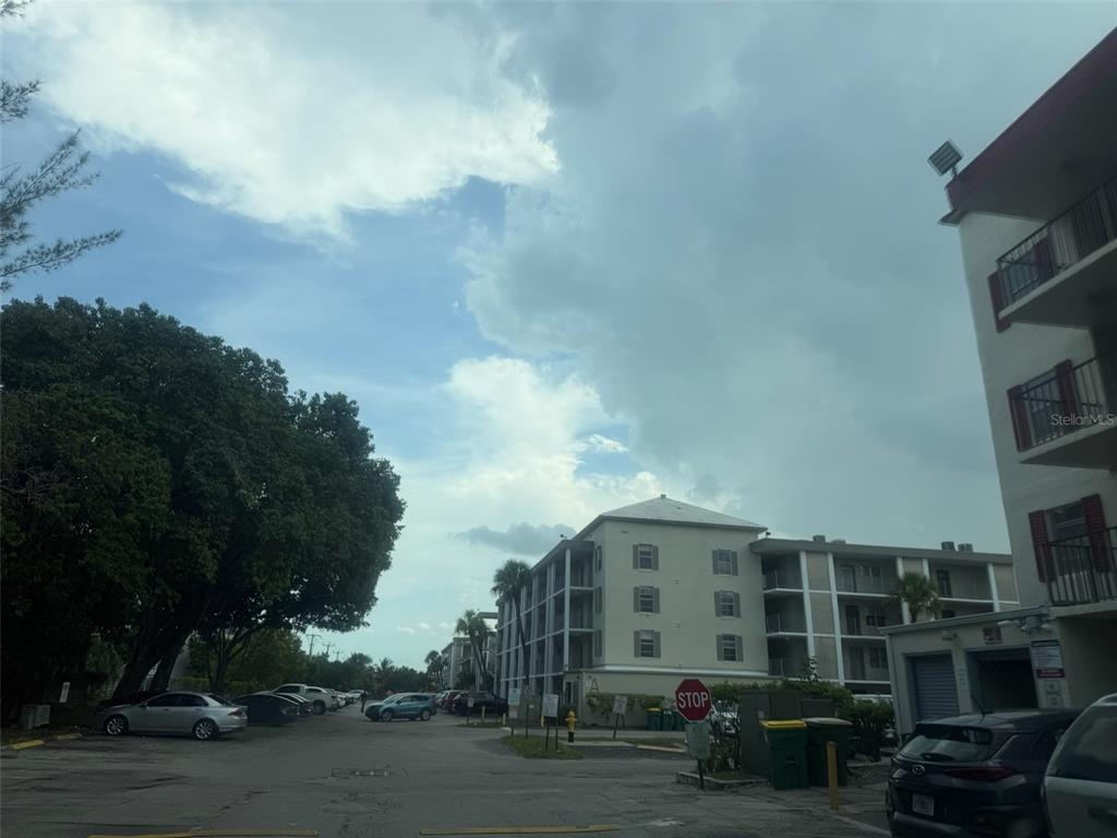 3001 NW 48th Ave #442 - 3001 NW 48th Ave #442, Lauderdale Lakes, FL 33313 Luxury Property | Jose Angel Pina
