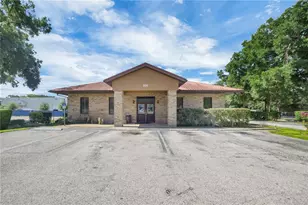 220 Ave O SE, Winter Haven, FL 33880 - Photo 1