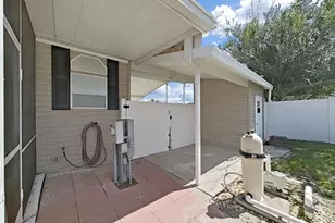 490 Lindsey Dr, Lakeland, FL 33809 - Photo 7