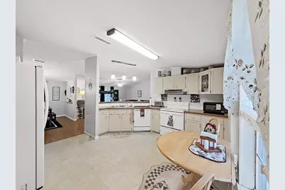490 Lindsey Dr, Lakeland, FL 33809 - Photo 21