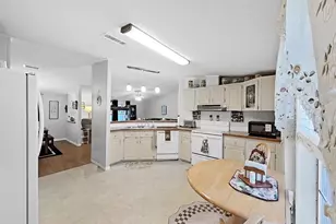 490 Lindsey Dr, Lakeland, FL 33809 - Photo 21