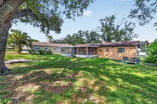 3203 Carleton Cir E, Lakeland, FL 33803 - Photo 7