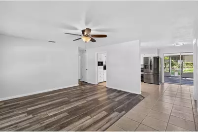 3203 Carleton Circle E, Lakeland, FL 33803 - Photo 11