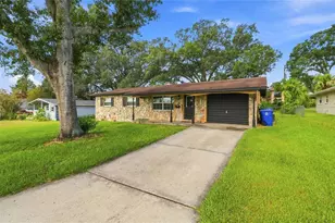 3203 Carleton Cir E, Lakeland, FL 33803 - Photo 3
