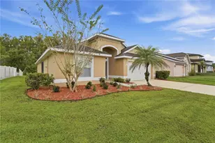 2621 Eagle Cliff Dr, Kissimmee, FL 34746 - Photo 9