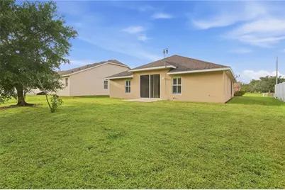 2621 Eagle Cliff Drive, Kissimmee, FL 34746 - Photo 11