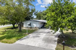 5872 Red Fox Dr, Winter Haven, FL 33884 - Photo 3