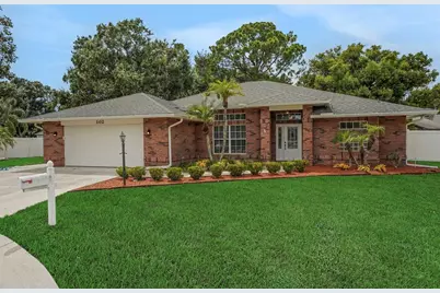 102 Hillside Court, Winter Haven, FL 33884 - Photo 1