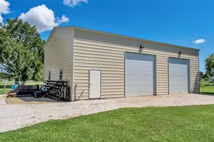 332 Cesara Dr, Mulberry, FL 33860 - Photo 3