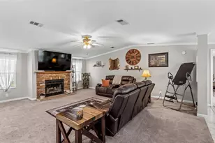 332 Cesara Dr, Mulberry, FL 33860 - Photo 17