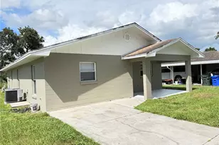 1117 Blossom Cir N, Lakeland, FL 33805 - Photo 3