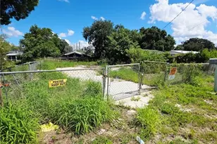 305 E Bridgers Ave, Auburndale, FL 33823 - Photo 1