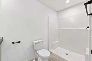 39148 Orient Ave, Zephyrhills, FL 33542 - Photo 31