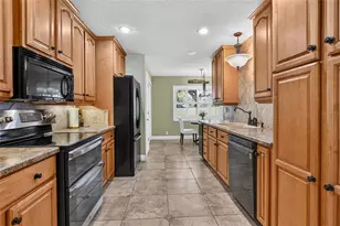 2801 Wingfoot Ct, Winter Haven, FL 33884 - Photo 15