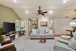 2801 Wingfoot Ct, Winter Haven, FL 33884 - Photo 3