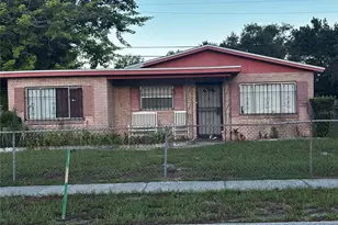 2211 9th St NE, Winter Haven, FL 33881 - Photo 1