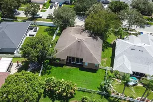 17012 Falconridge Rd, Lithia, FL 33547 - Photo 77