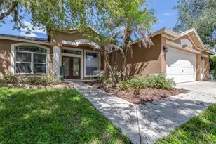 17012 Falconridge Rd, Lithia, FL 33547 - Photo 9