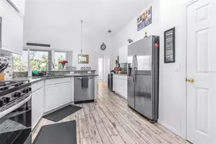 17012 Falconridge Rd, Lithia, FL 33547 - Photo 25