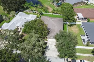 17012 Falconridge Rd, Lithia, FL 33547 - Photo 65
