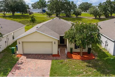 1333 Lucerne Loop Road NE, Winter Haven, FL 33881 - Photo 1