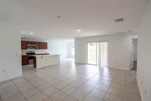 1429 Lucerne Loop Rd NE, Winter Haven, FL 33881 - Photo 7