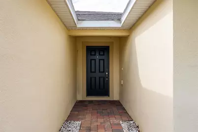 1429 Lucerne Loop Road NE, Winter Haven, FL 33881 - Photo 5