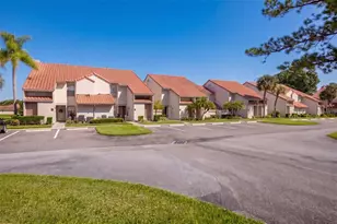 1711 Garden Lake Dr, Winter Haven, FL 33884 - Photo 5